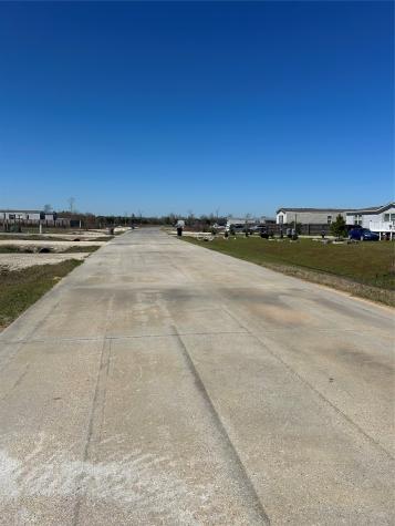 1277 Road 5720 Cleveland TX 77327
