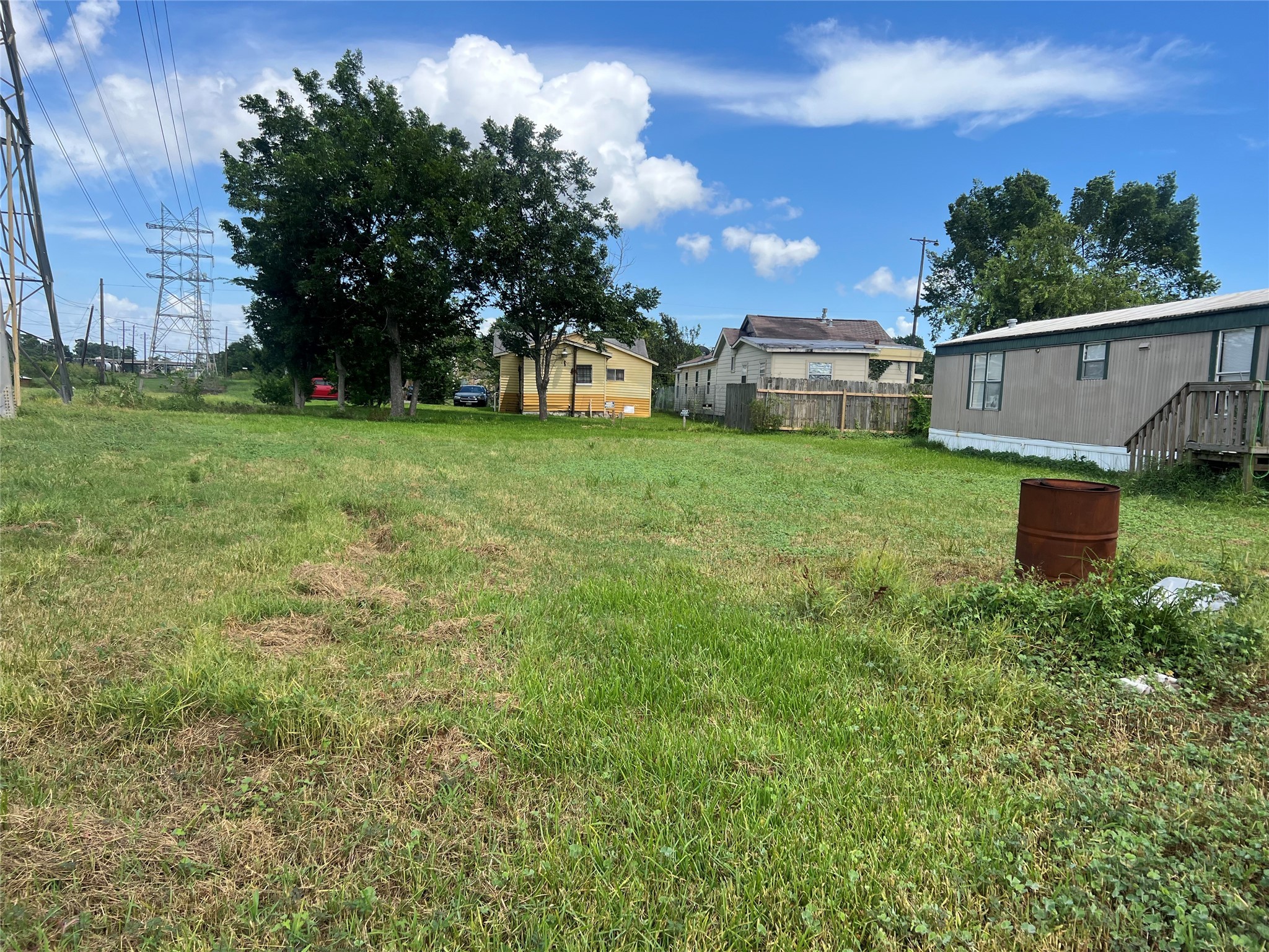 1100 Pine Street Baytown TX 77520
