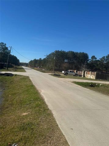 417 County Road 3546 Cleveland TX 77327