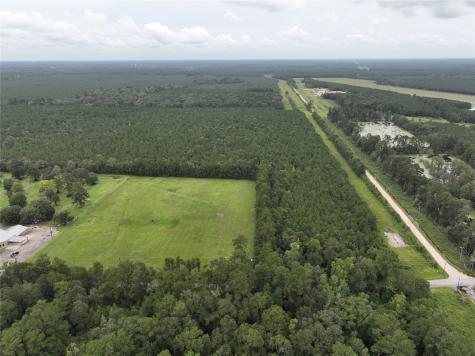 2 County Road 2204 Cleveland TX 77327