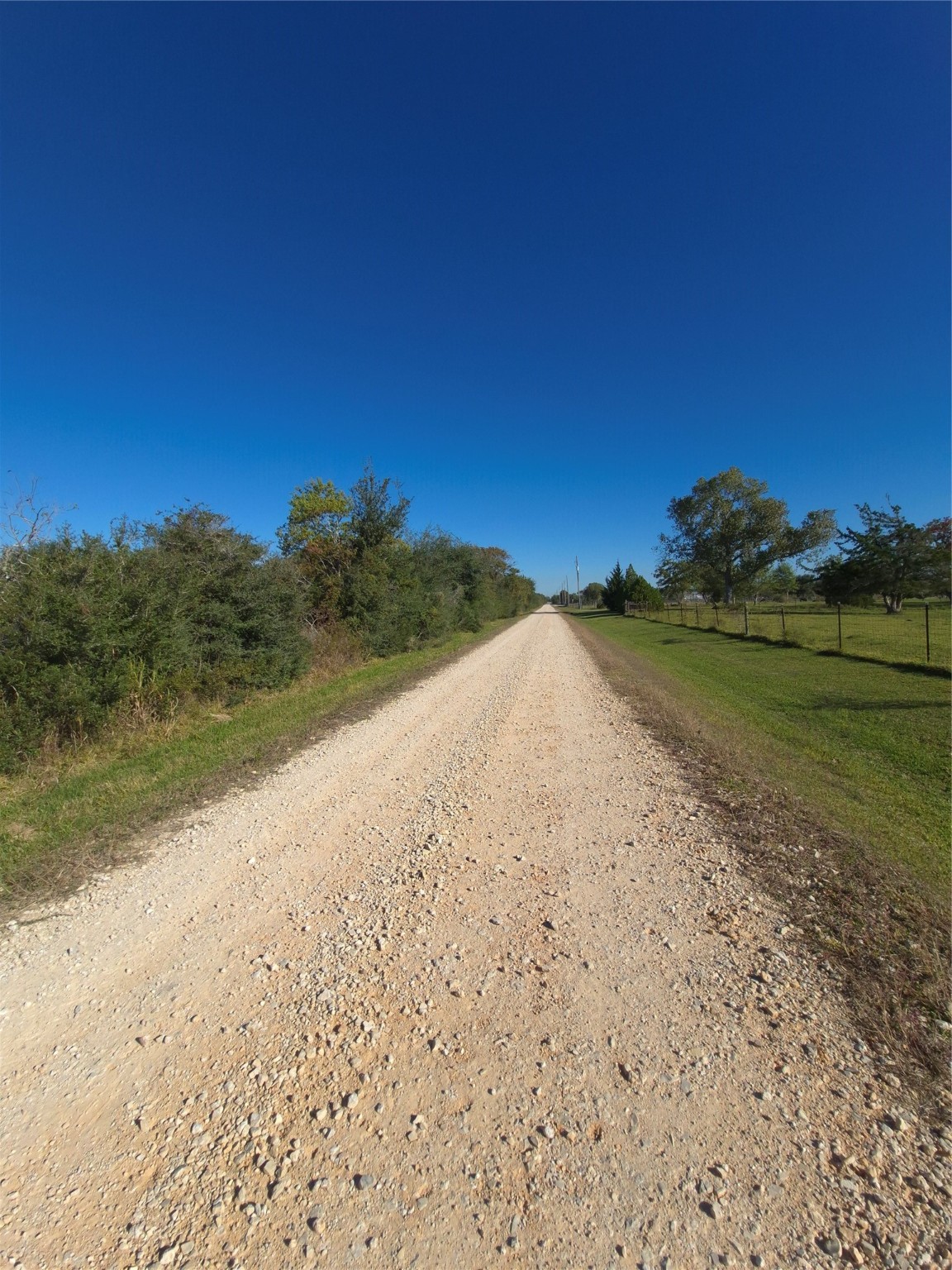 00 2nd Lot 40,42, 44, Point Of 46 Hitchcock TX 77563