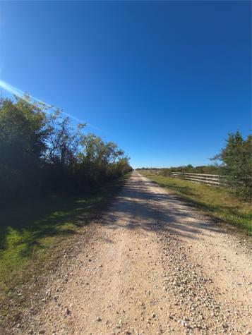 00 2nd Lot 40,42, 44, Point Of 46 Hitchcock TX 77563