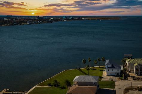 6319 Avenue L Galveston TX 77551