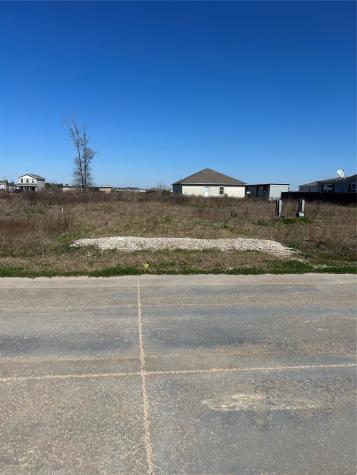 1243 Road 5720 Cleveland TX 77327