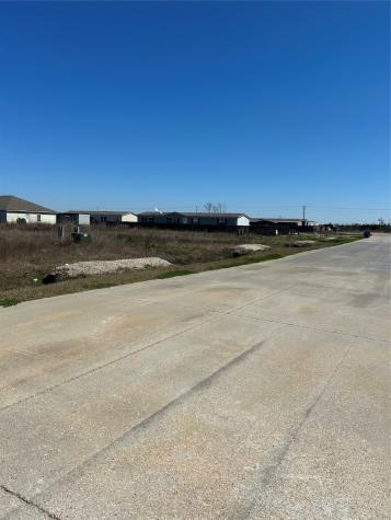 1243 Road 5720 Cleveland TX 77327