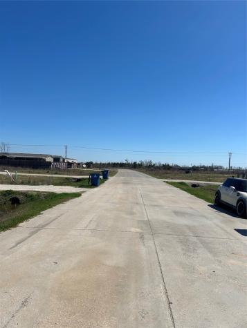 1243 Road 5720 Cleveland TX 77327