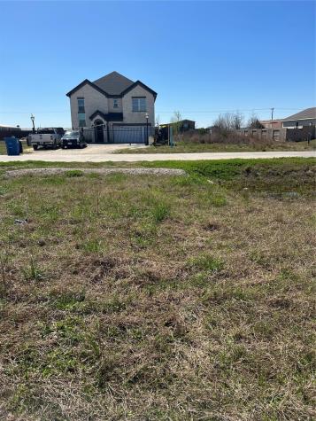 1243 Road 5720 Cleveland TX 77327