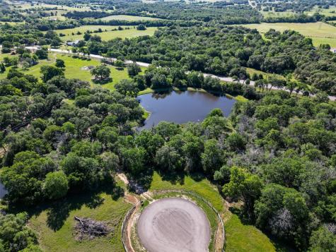 108 Woodland Creek Lane La Grange TX 78945