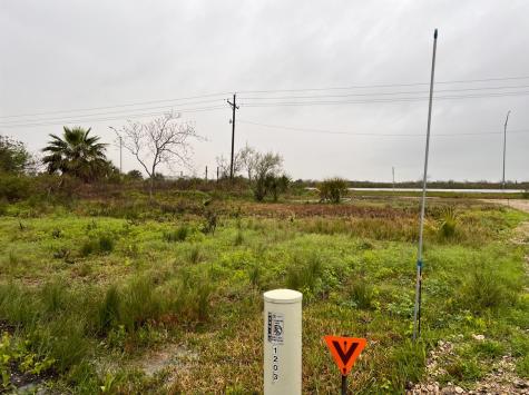 1112 Highway 87 Port Bolivar TX 77650