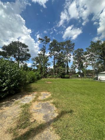 8213 Flintridge Drive Houston TX 77028