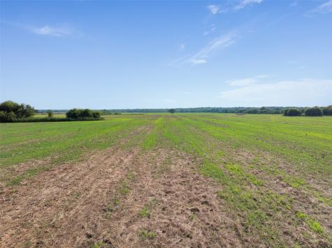 212 Ac Black Bridge Road Calvert TX 77837