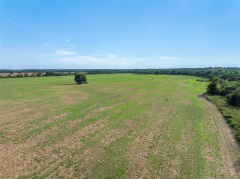 212 Ac Black Bridge Road Calvert TX 77837