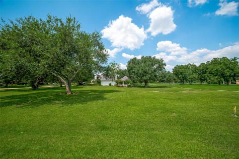 5319 Waterbeck Street Weston Lakes TX 77441