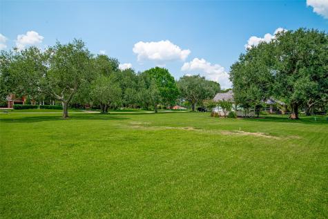 5319 Waterbeck Street Weston Lakes TX 77441
