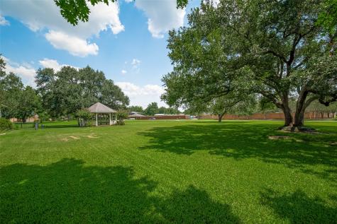 5319 Waterbeck Street Weston Lakes TX 77441