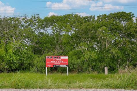 8201-8210 Fm 457 Sargent TX 77414