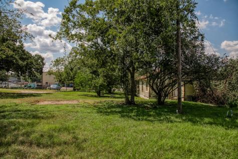 3208 W State Highway 21 Bryan TX 77803