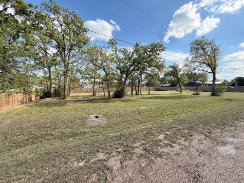 000 Shady Oaks Drive Somerville TX 77879