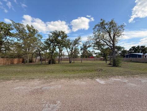 000 Shady Oaks Drive Somerville TX 77879