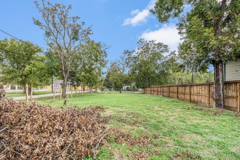 700 Rosie Street Houston TX 77091