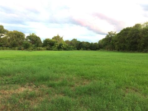 347 E Caroline Street Trinity TX 75862