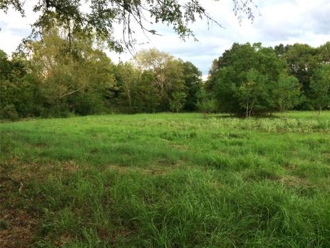 347 E Caroline Street Trinity TX 75862