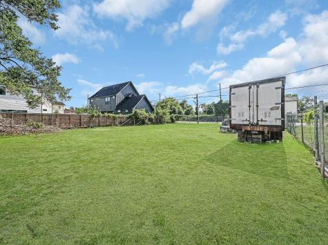 5510 Fulton Street Houston TX 77009