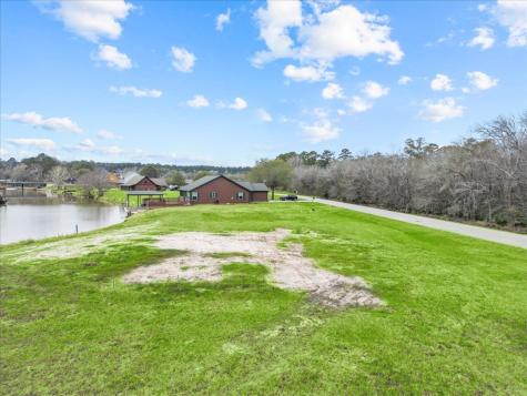 58 Wildwood Lake Drive Huntsville TX 77340
