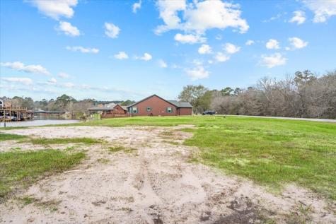 58 Wildwood Lake Drive Huntsville TX 77340