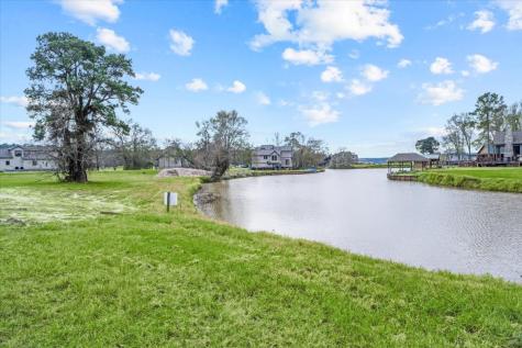 58 Wildwood Lake Drive Huntsville TX 77340