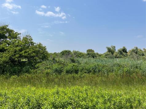 672 Highway 87 Gilchrist TX 77617