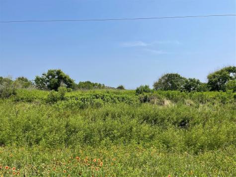 672 Highway 87 Gilchrist TX 77617