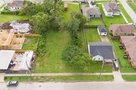 1711 Benson Street Houston TX 77020