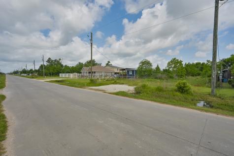 1407 County Road 3558 Cleveland TX 77327