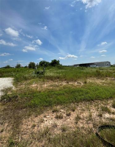 400 Road 5603 Cleveland TX 77327