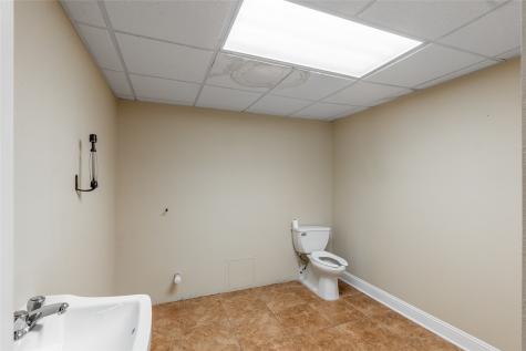 601 N May Street Madisonville TX 77864