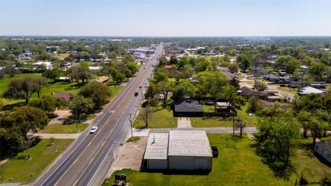 601 N May Street Madisonville TX 77864