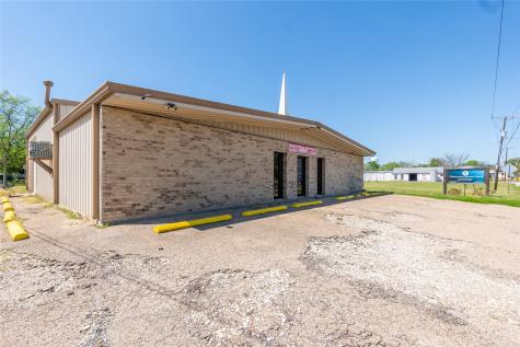 601 N May Street Madisonville TX 77864