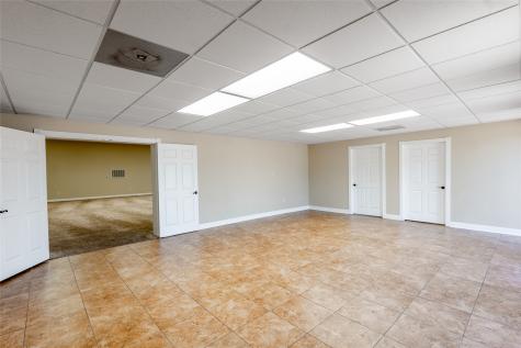 601 N May Street Madisonville TX 77864