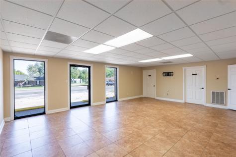 601 N May Street Madisonville TX 77864