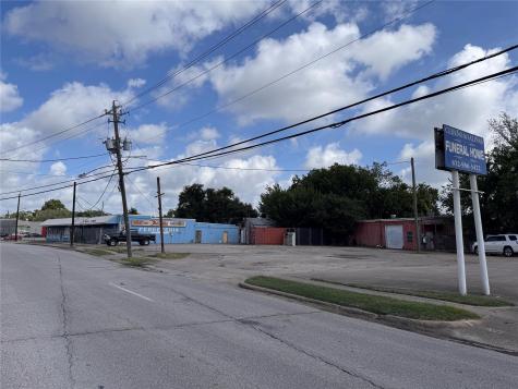 7151 Lawndale Street Houston TX 77023