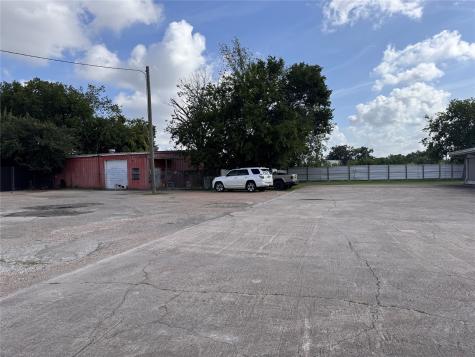 7151 Lawndale Street Houston TX 77023
