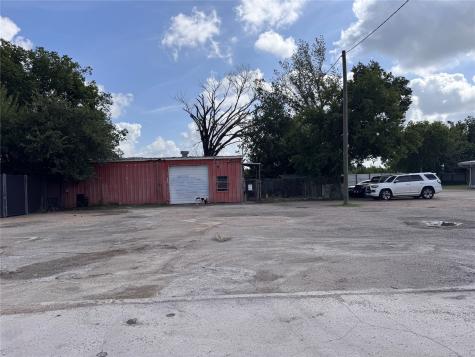 7151 Lawndale Street Houston TX 77023