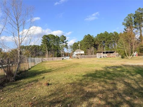 1578 County Road 3406 Cleveland TX 77327