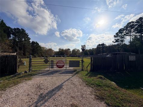 1578 County Road 3406 Cleveland TX 77327