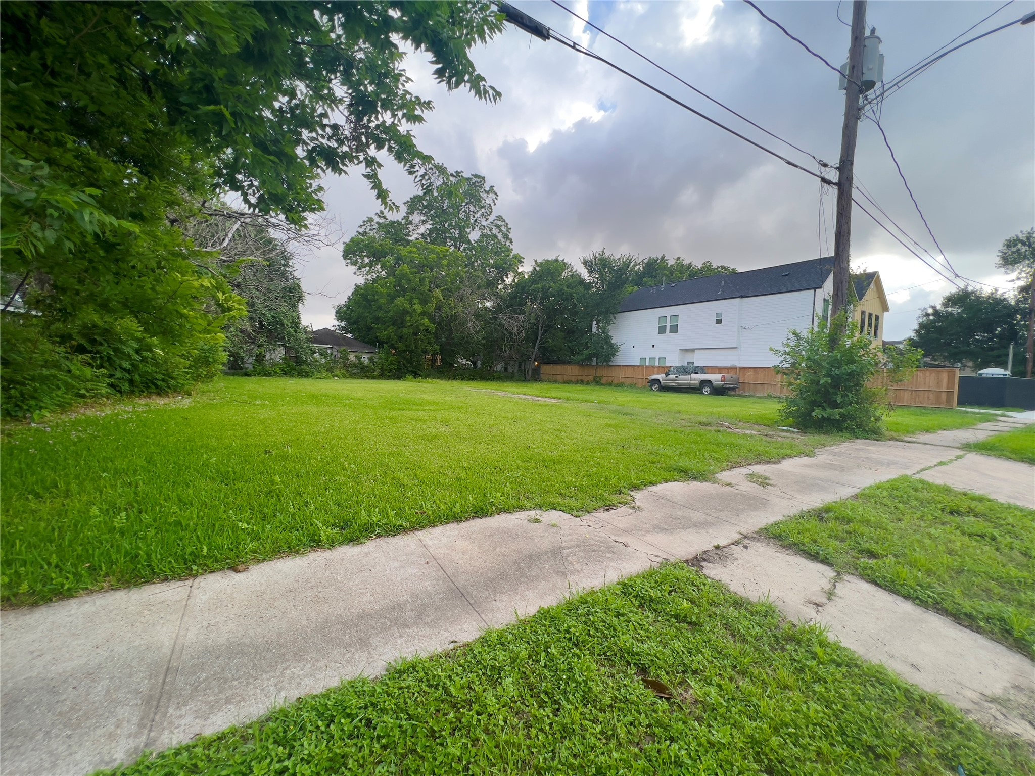 5306 San Juan Street Houston TX 77020