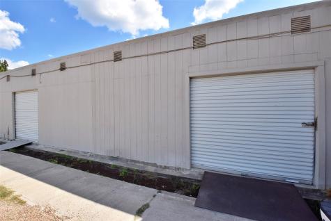 1915 Sherwood Forest Street Houston TX 77043