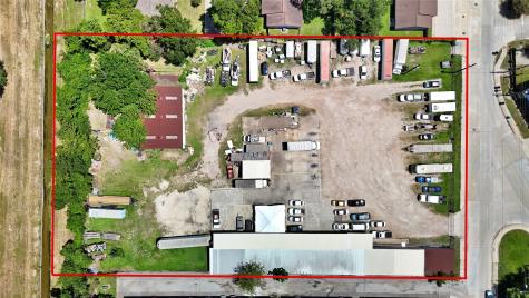 1915 Sherwood Forest Street Houston TX 77043