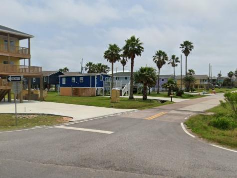 4013 Las Palmas Galveston TX 77554