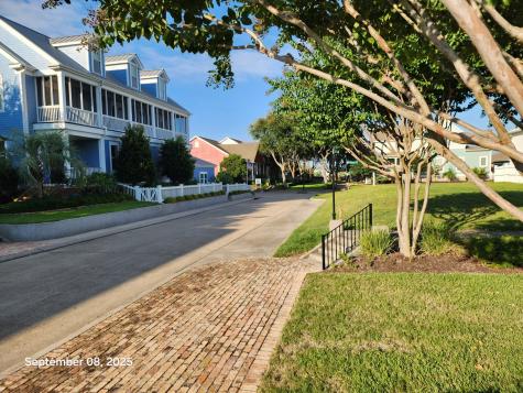 23 Porch Street Galveston TX 77554
